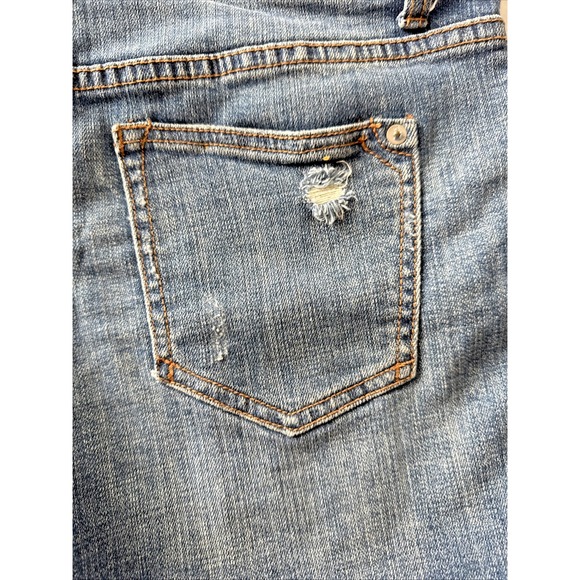 Anthropologie PILCRO Blue Denim Shorts SZ 26 (30") Slim Boyfriend - Picture 9 of 16